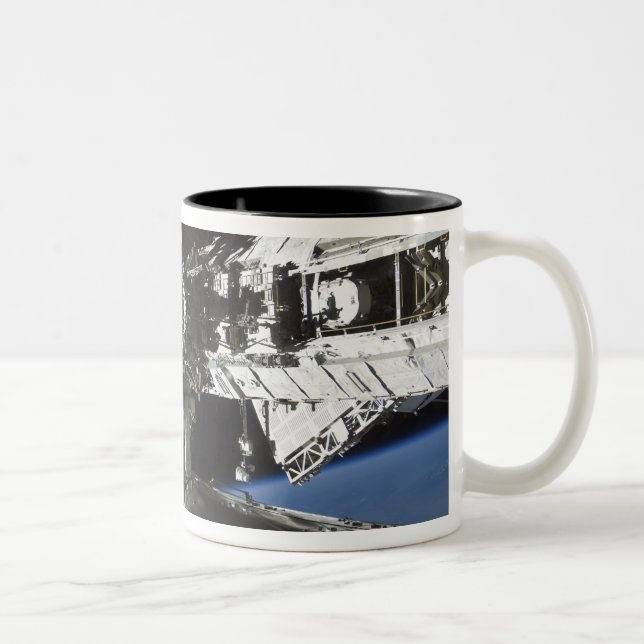 En del av Columbus laboratorium Två-Tonad Mugg (Höger)