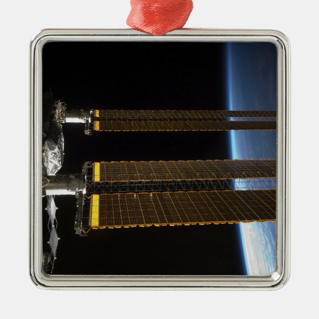 En del av Internationell Rymdzonen Station 2 Julgransprydnad Metall (Framsidan)