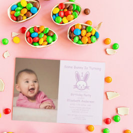 En del Bunny håller på att bli en: första födelsed Inbjudningar