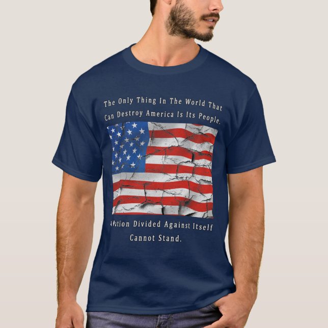 En delad nation (BEKLÄDA & DRA TILLBAKA designen), Tee Shirt (Framsida)