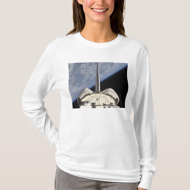 En delvy av utrymmesavsökning tee shirt (Framsida)