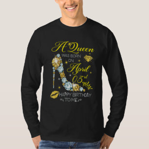 En drottning föddes den 3 april Grattis på födelse T Shirt