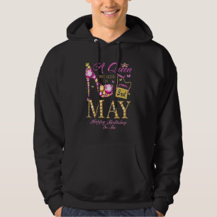 En drottning föddes den 3 maj Grattis på födelseda Hoodie