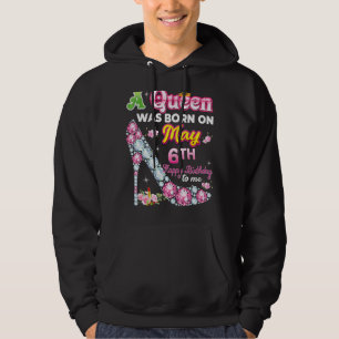 En drottning föddes den 6 maj 6e Grattis på födels Hoodie