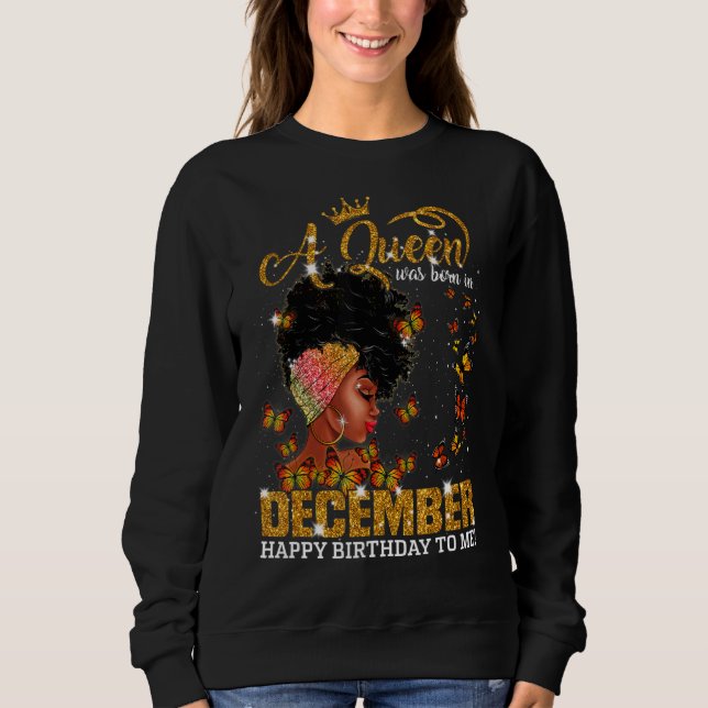 En drottning föddes i december Grattis på födelsed T Shirt (Framsida)