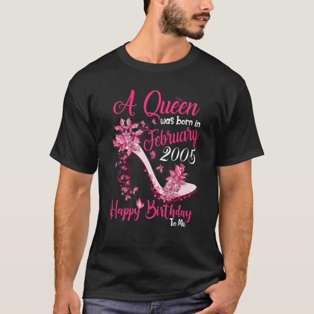 En drottning föddes i februari 2005 17:e födelseda t shirt (Framsida)