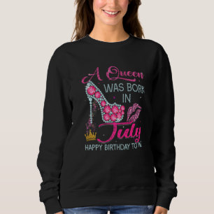 En drottning föddes i juli Grattis på födelsedagen T Shirt