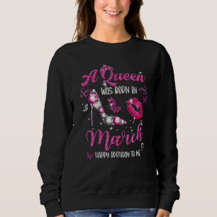 En Drottning Föddes I Mars Grattis På Födelsedagen T Shirt