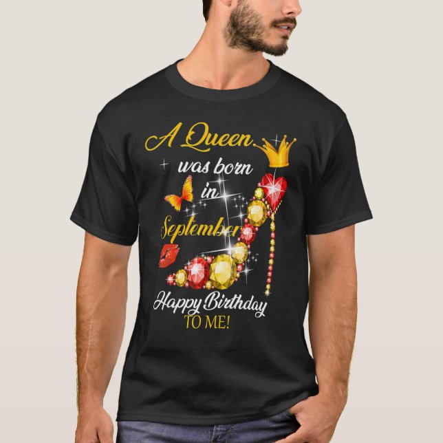 En drottning föddes i september Grattis på födelse T Shirt (Framsida)