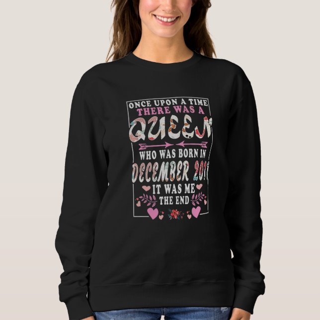 En drottning som föddes i december 2011 t shirt (Framsida)