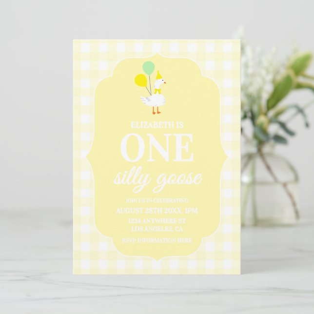 En dum gås Gingham 1-årsdag Inbjudningar (Stående Fram)