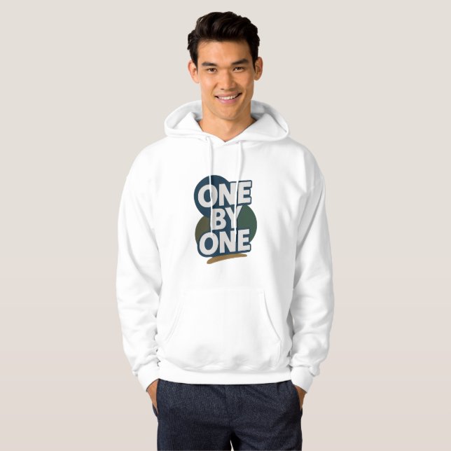 En efter en hoodie (Hel framsida)