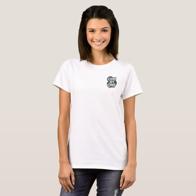 En efter en t shirt (Hel framsida)