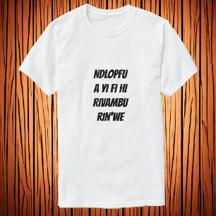 En elefant dör inte av ett (brutet) revben t shirt