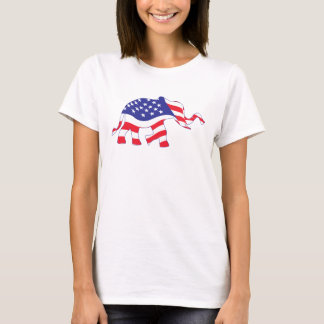 En elefant gjord i USA flagga T Shirt