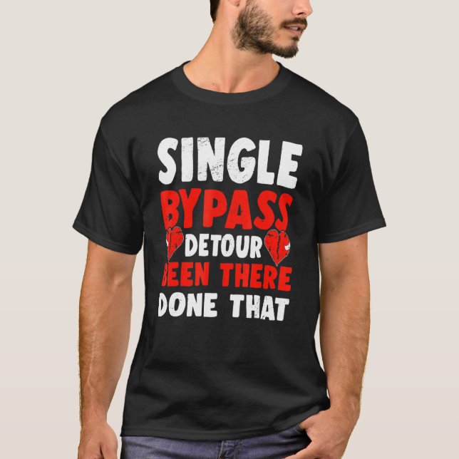 En enda avkänningsdetektor har utförts. t shirt (Framsida)