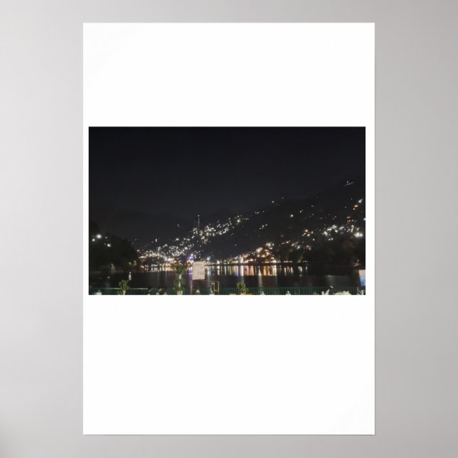 En enorm utsikt över ljus på en topp. poster (Framsidan)
