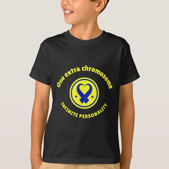 En extra kromosom oändlig personlighet ner  t shirt (Framsida)