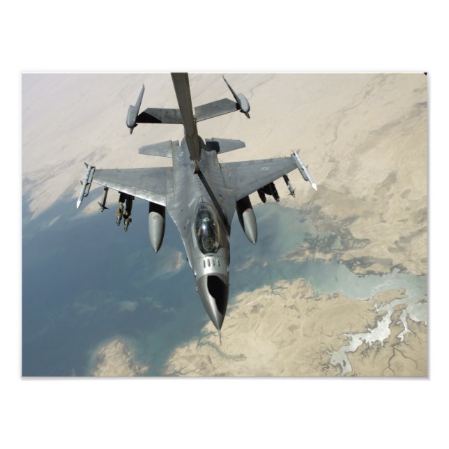 En F-16-flykting mot Falcon Fototryck (Framsidan)