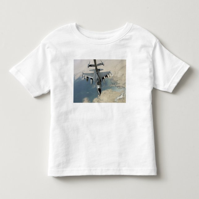 En F-16-flykting mot Falcon Tee Shirt (Framsida)