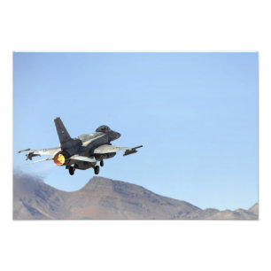 En F-16E från Uniteden Arab Emirates Fototryck