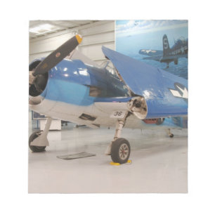 En F-6F Hellcat från andra världskriget på Anteckningsblock