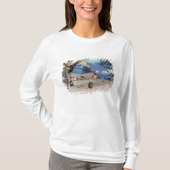 En F-6F Hellcat från andra världskriget på Tee Shirt (Framsida)