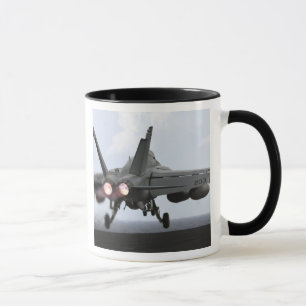 En F/A-18E-Toppen-häftning Mugg