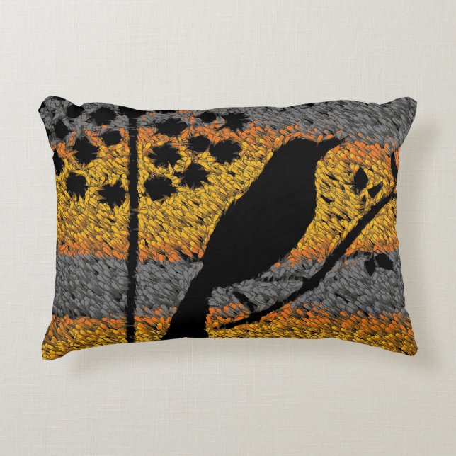 En fågel bland fjädrarnas accentfyllning prydnadskudde (Framsidan)