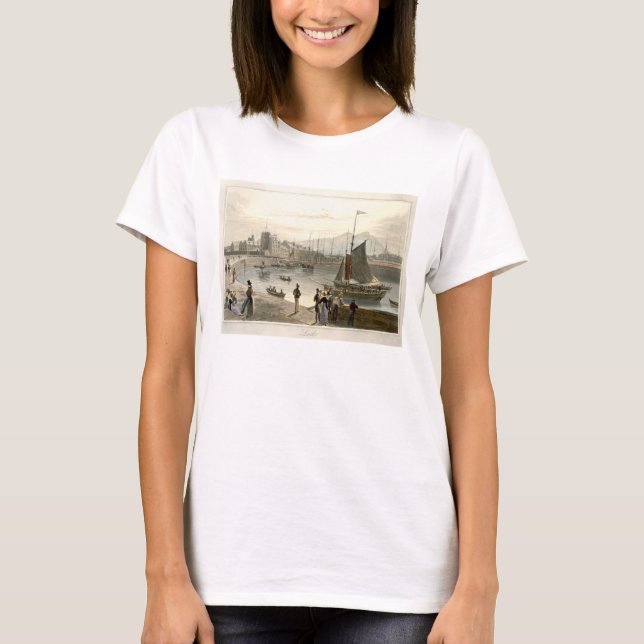 En färja som anländer till Leith från "A Voyage Ar Tee Shirt (Framsida)