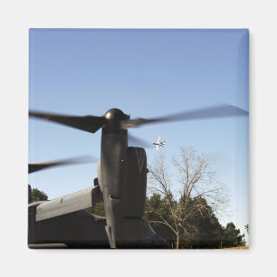 En fiskgjuse CV-22 förbereder sig att ta av Magnet