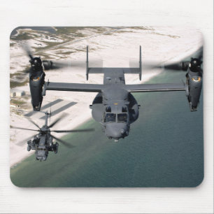 En fiskgjuse CV-22 och en MH-53 stenlägger Low Musmatta