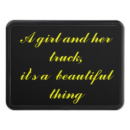 En flicka och henne härlig lastbil - skydd för dragkrok