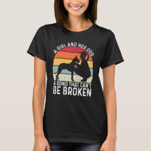 En flicka och hennes Hund en obligation som inte k T Shirt