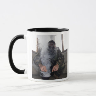 En flotta fyller gasakammaren med mer CS gasar Mugg