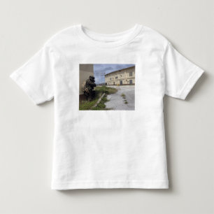 En flotta postar säkerhet t-shirt