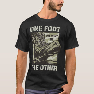 En fot framför den andra - Militärslottet T Shirt