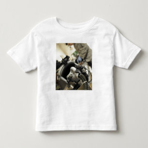 En fullständigt församlad flygbesättninghjälm tee shirt