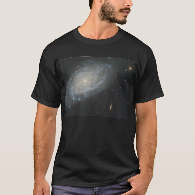 En galax på enshirt. tee shirt (Framsida)