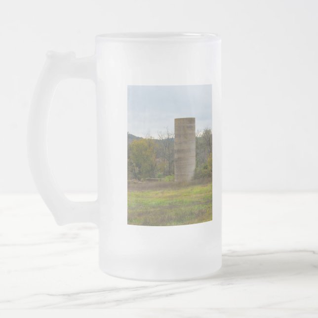 En gammal grupp Silo Frostat Ölglas (Vänster)