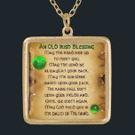 En gammal irländsk välsignelse guldpläterat halsband<br><div class="desc">Elegant,  unik guld-rovel med en marskalk och schampinset med en gammal irländsk bön för Saint Paddy's Day (, St. Patty ). Antique Classic Brown Parchment-effekter och mycket exakt design, 3D-modellering och rendering av Bulgan Lumini (c).Part från series Hyper Talismans. .En elegant och klassisk design med ett gammalt parchment.</div>