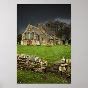 En gammal kyrka under en mörk himmel poster
