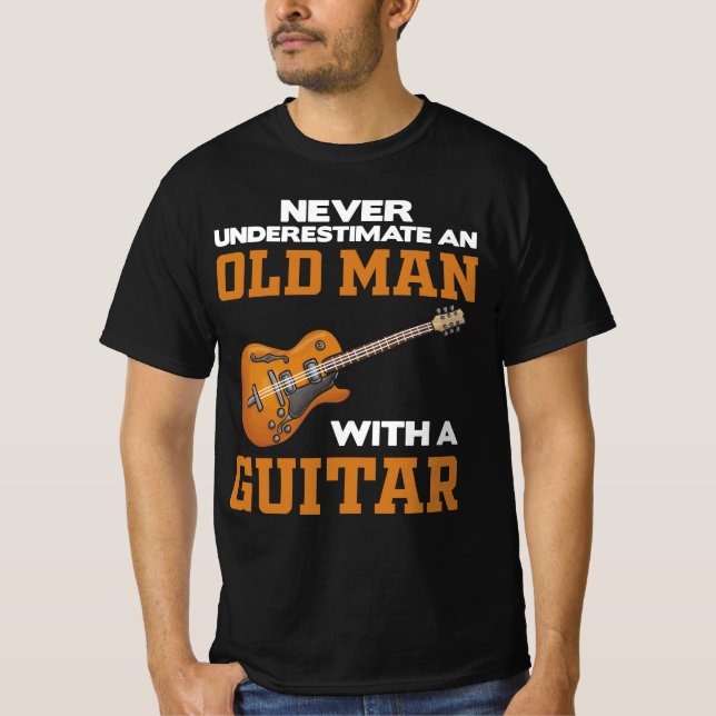 En gammal man med en guitar svart T-skirt T Shirt (Framsida)