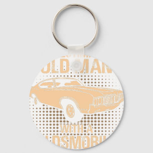 En gammal man Oldsmobile Cutlass 1970 Nyckelring