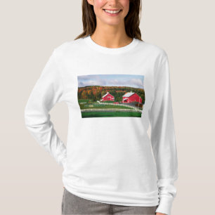 En gård i Vermont nära Peacham. TILLgänglig Tee