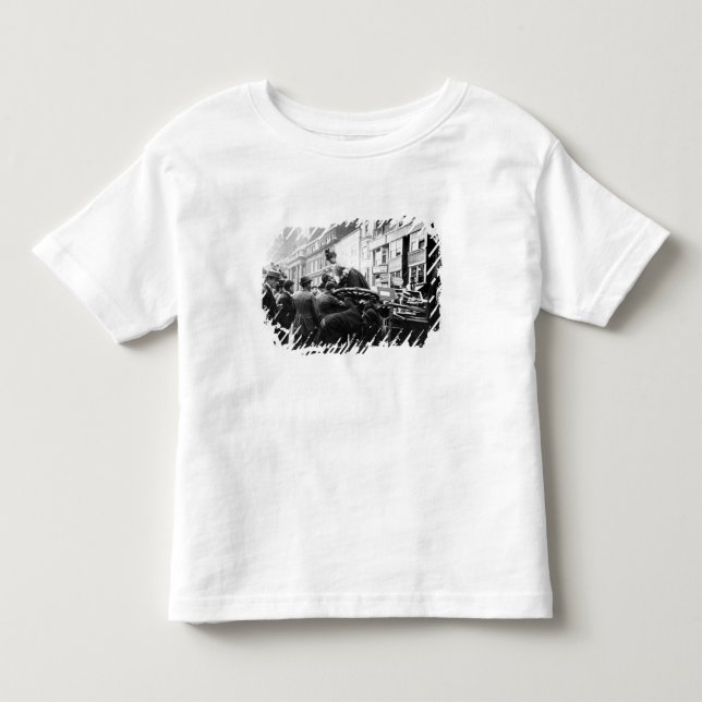 En gataolycka tee shirt (Framsida)