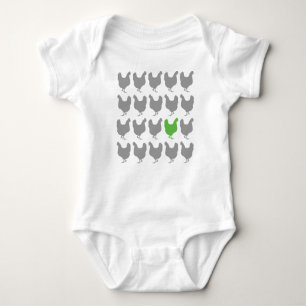 En grön höna i flocken t shirt