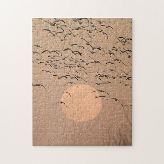 En grupp migrerande gäss från snö pussel (Vertikal)