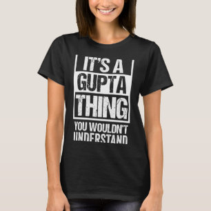En gupta-sak skulle inte förstå efternamn t shirt