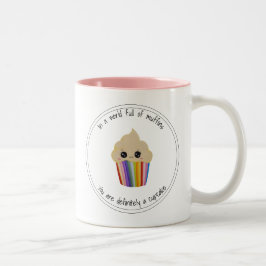 En gynnsam cupkaka med två ton kaffe Mugg